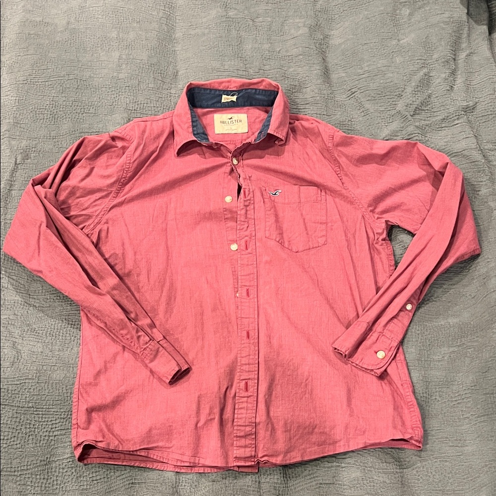 Hollister Men's Casual Pink Button-Down Shirt